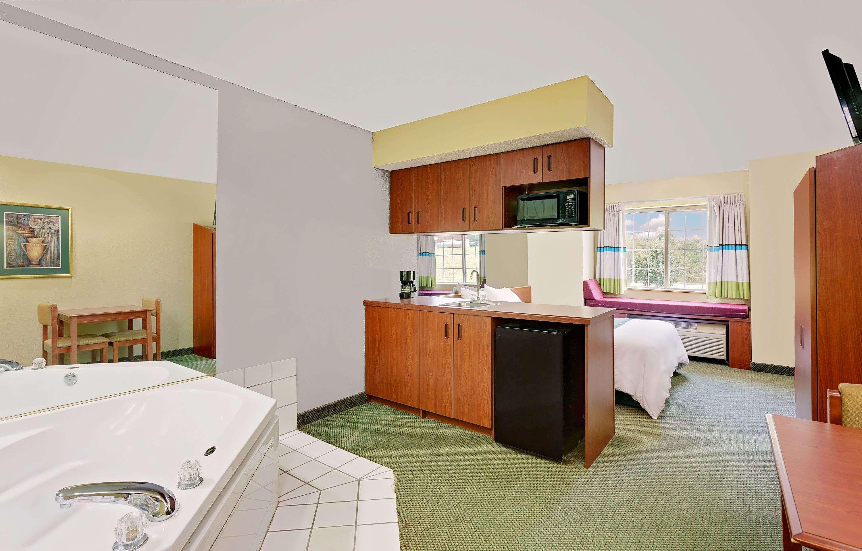Microtel Inn & Suites By Wyndham Thomasville Kültér fotó